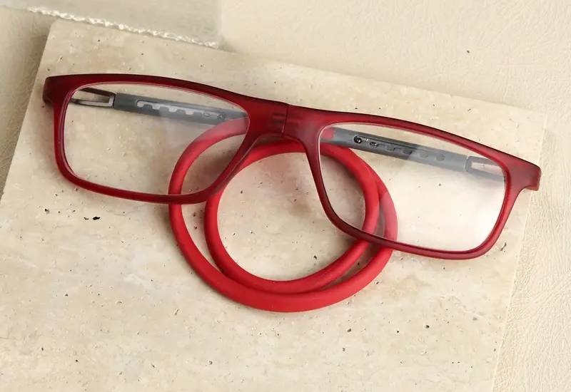 Magnetic Hang Neck  Reading Glasses