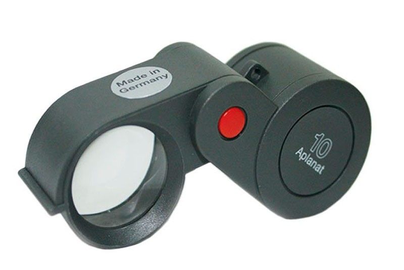 Folding Magnifiers – Vision Enhancers